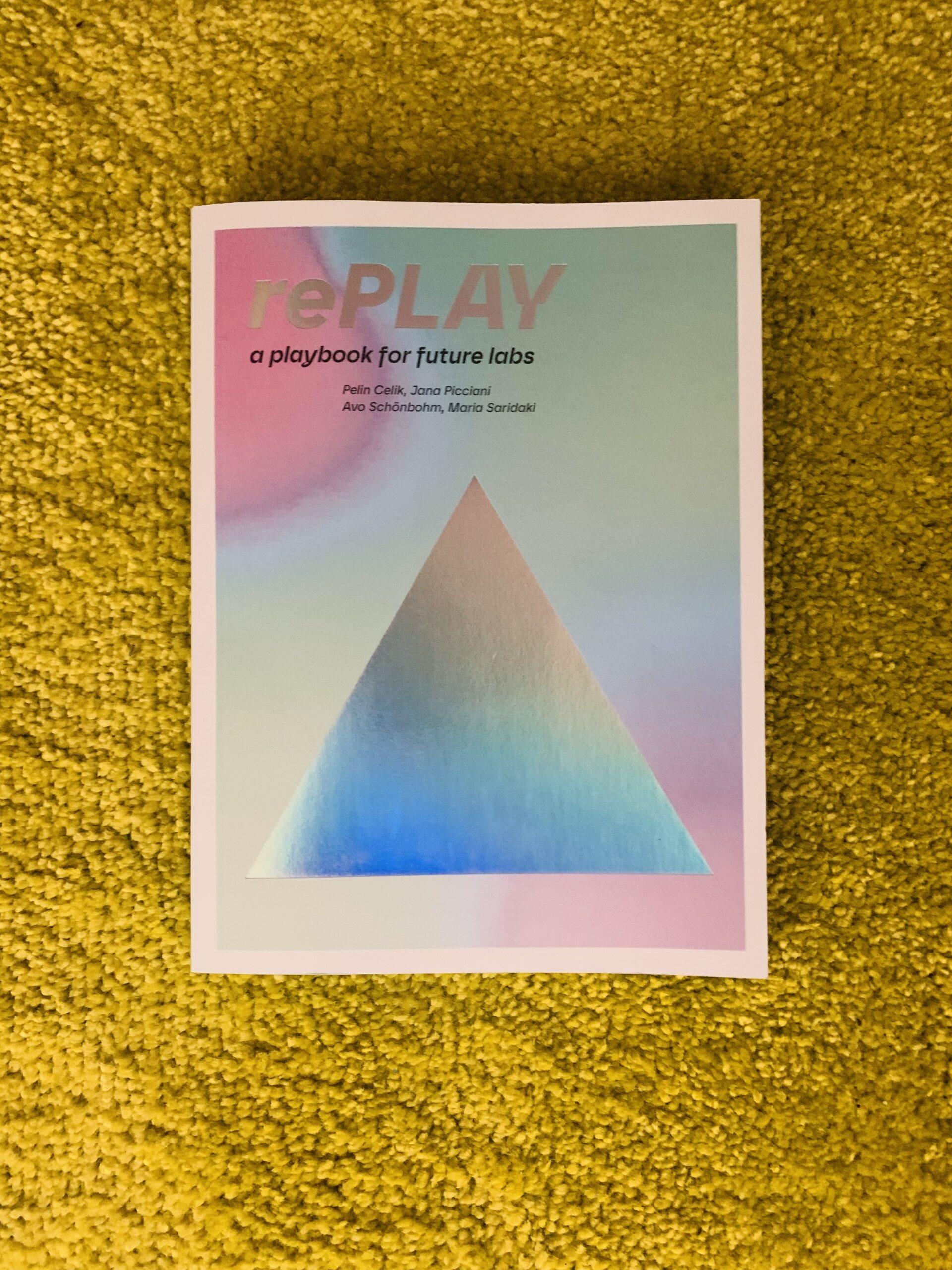 rePLAY – a playbook for futurelabs | (2025)